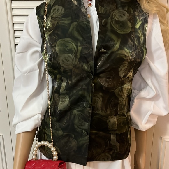 Blanc De Chine Vest - Picture 16 of 17